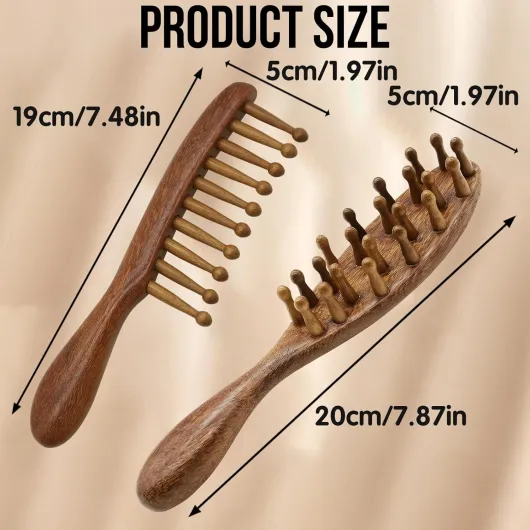 Lot de 2 brosses à dreadlocks en bois de santal doré à dents larges pour un massage du cuir chevelu, un démêlage doux et une poignée confortable pour soulager la fatigue.