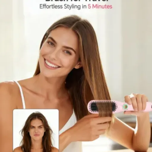 Test LANDOT Mini Brosse Lissante Filaire : une petite brosse bien pratique pour cheveux courts